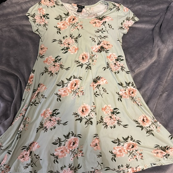 Rue 21 Floral Dress Small Green - Picture 7 of 7
